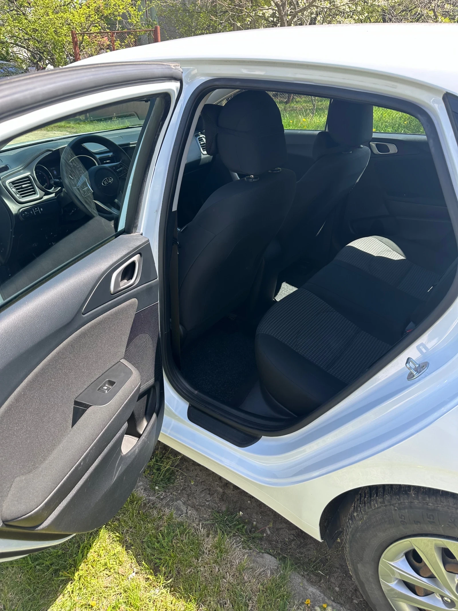Kia Ceed 1.6 CRDI - изображение 8