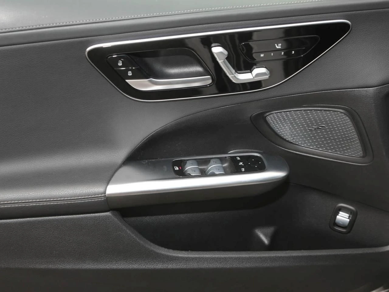 Mercedes-Benz C 220 AMG/200HP/NIGHT/CAM/MEMORY/NAVI/KLESS/TSR/422v | Mobile.bg   16