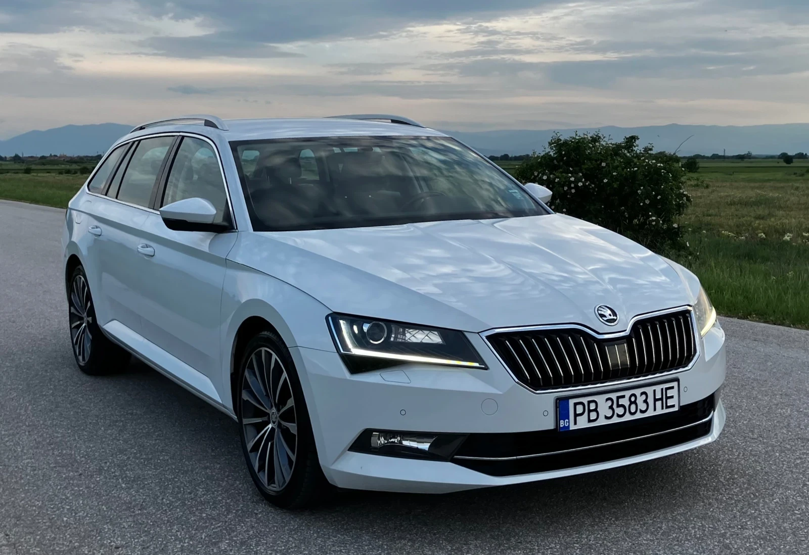 Skoda Superb 2.0 TDI - изображение 4