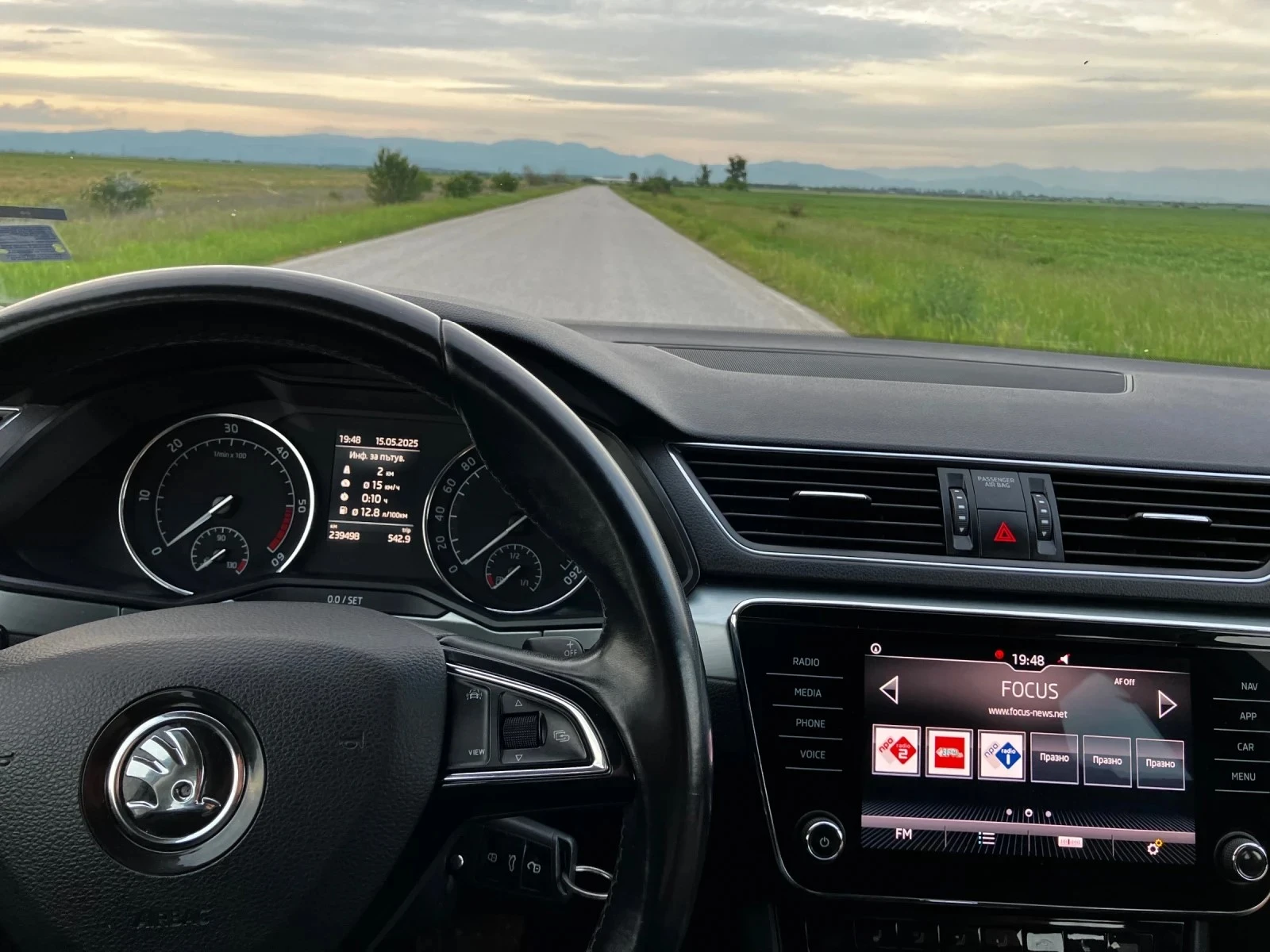 Skoda Superb 2.0 TDI - изображение 10