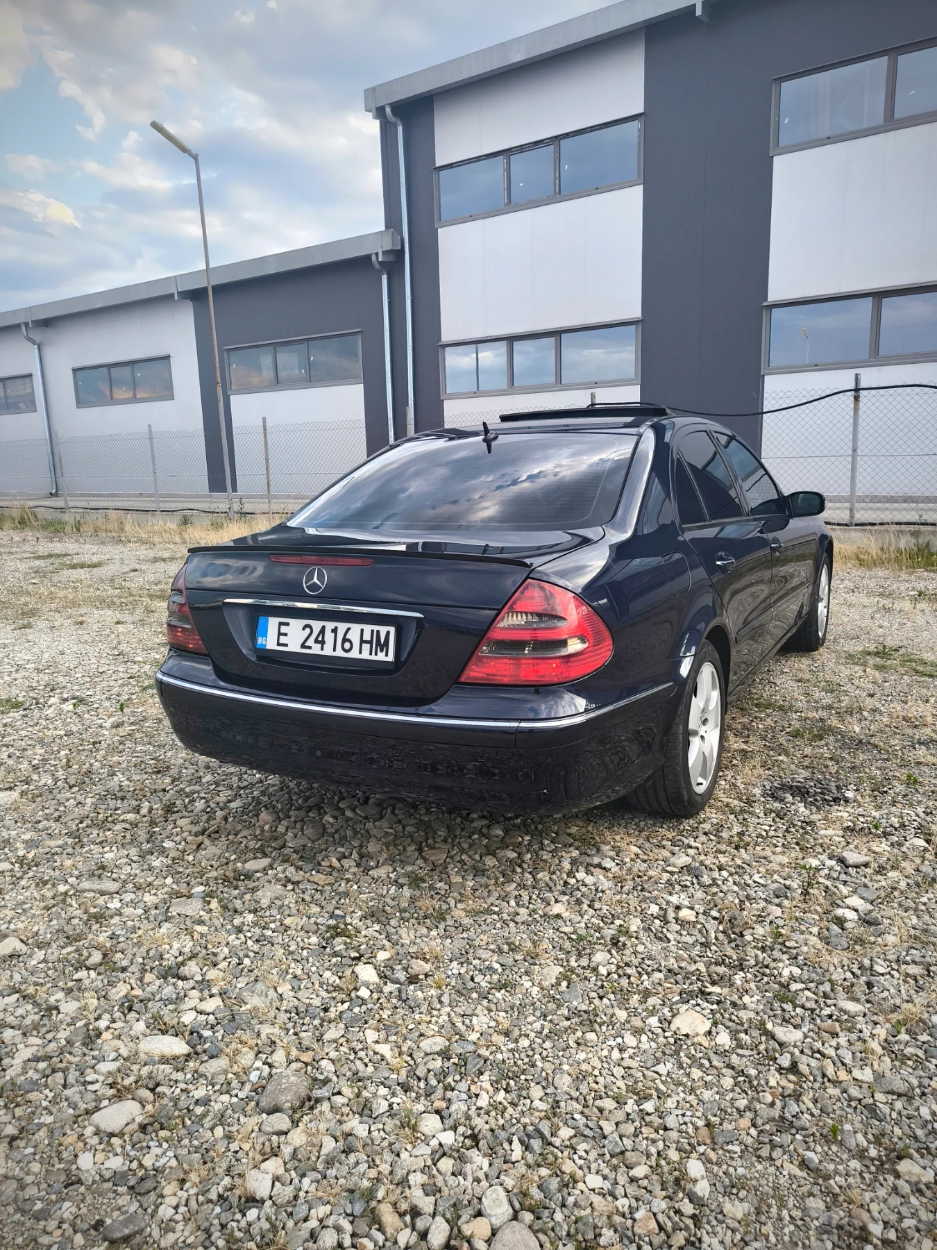 Mercedes-Benz E 270  - изображение 4