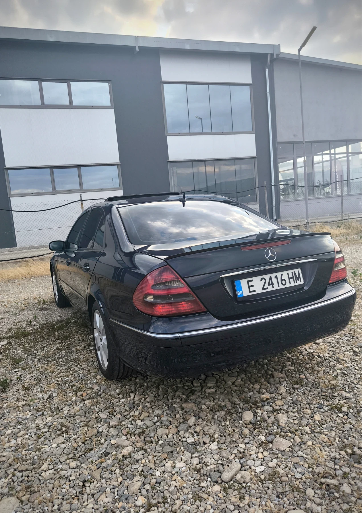 Mercedes-Benz E 270  - изображение 6