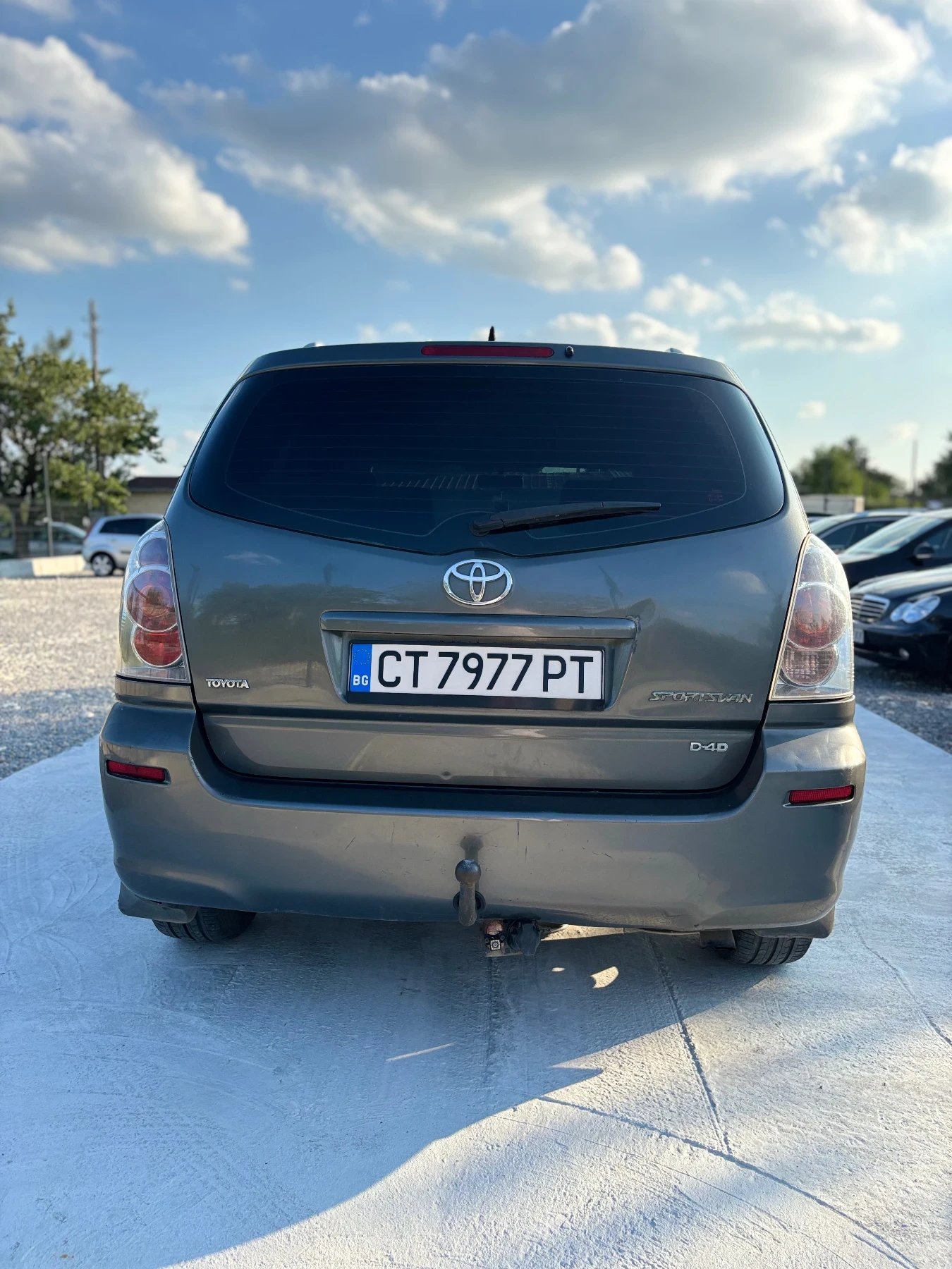 Toyota Avensis verso  - изображение 7