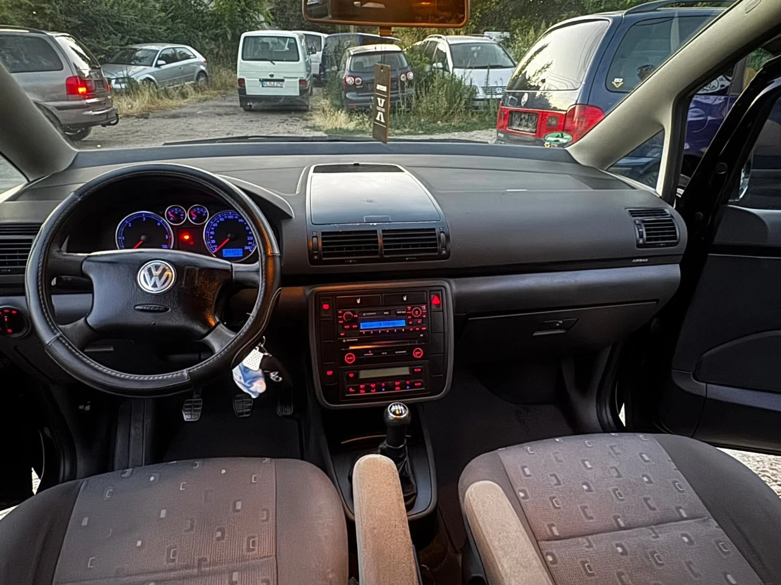 VW Sharan 1.9 TDI 116 Germany - изображение 9