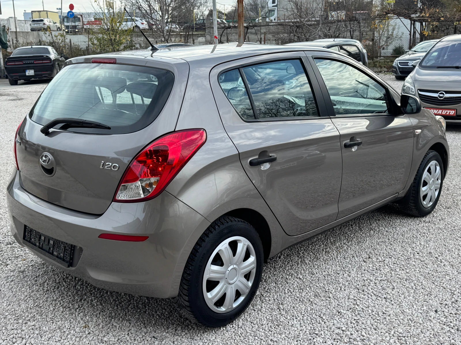 Hyundai I20 1.25i-120000км - изображение 4