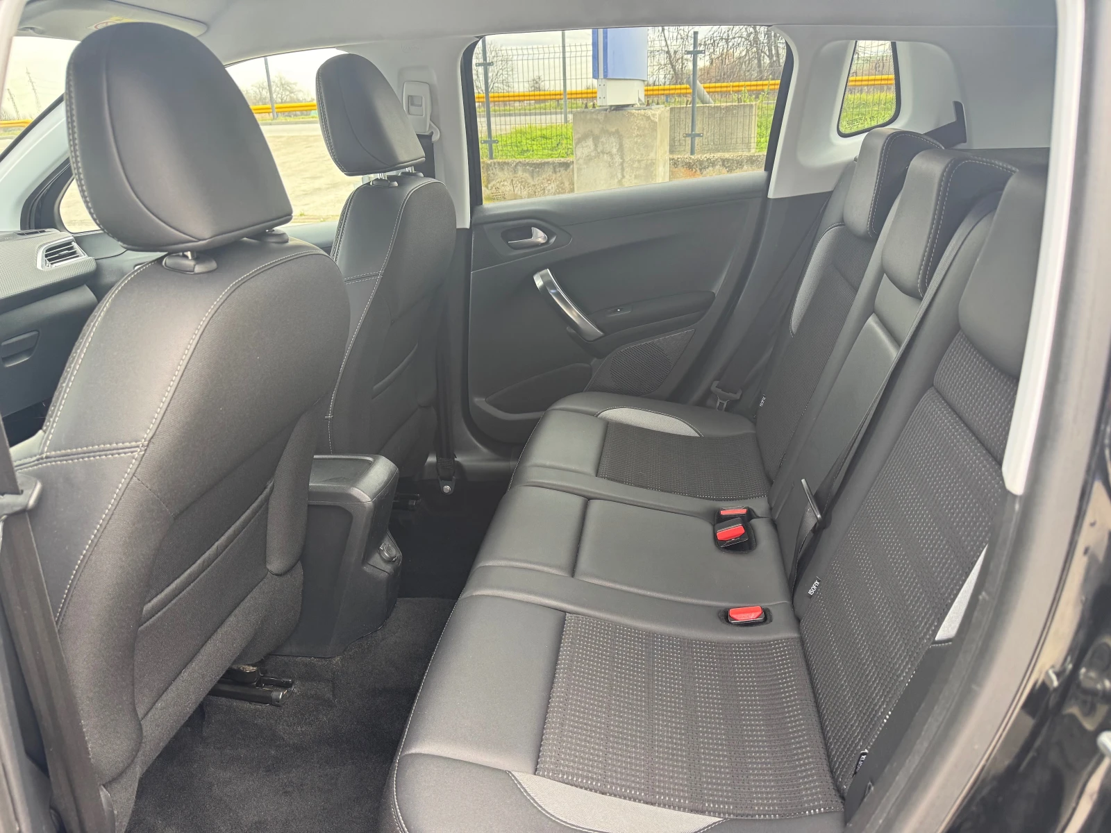 Peugeot 2008 1.6HDI facelift | Mobile.bg � ����������� 12