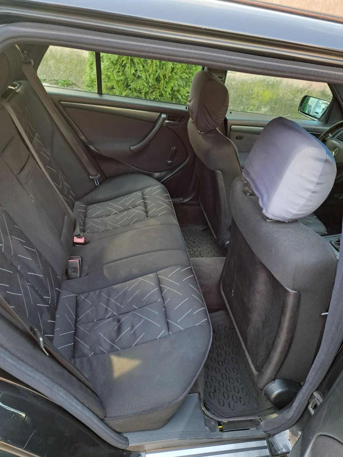 Mercedes-Benz C 220 CDI Sport, снимка 4 - Автомобили и джипове - 54178812