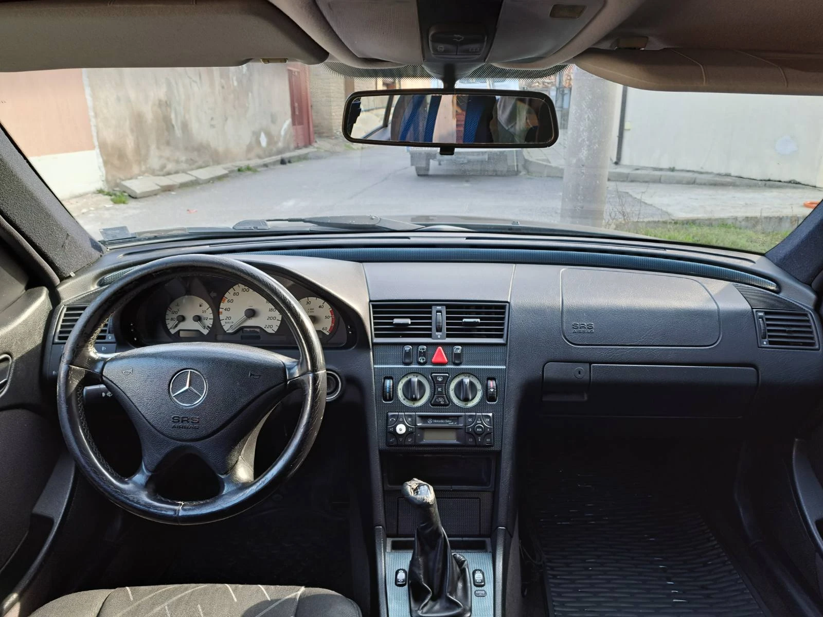 Mercedes-Benz C 220 CDI Sport, снимка 8 - Автомобили и джипове - 54178812