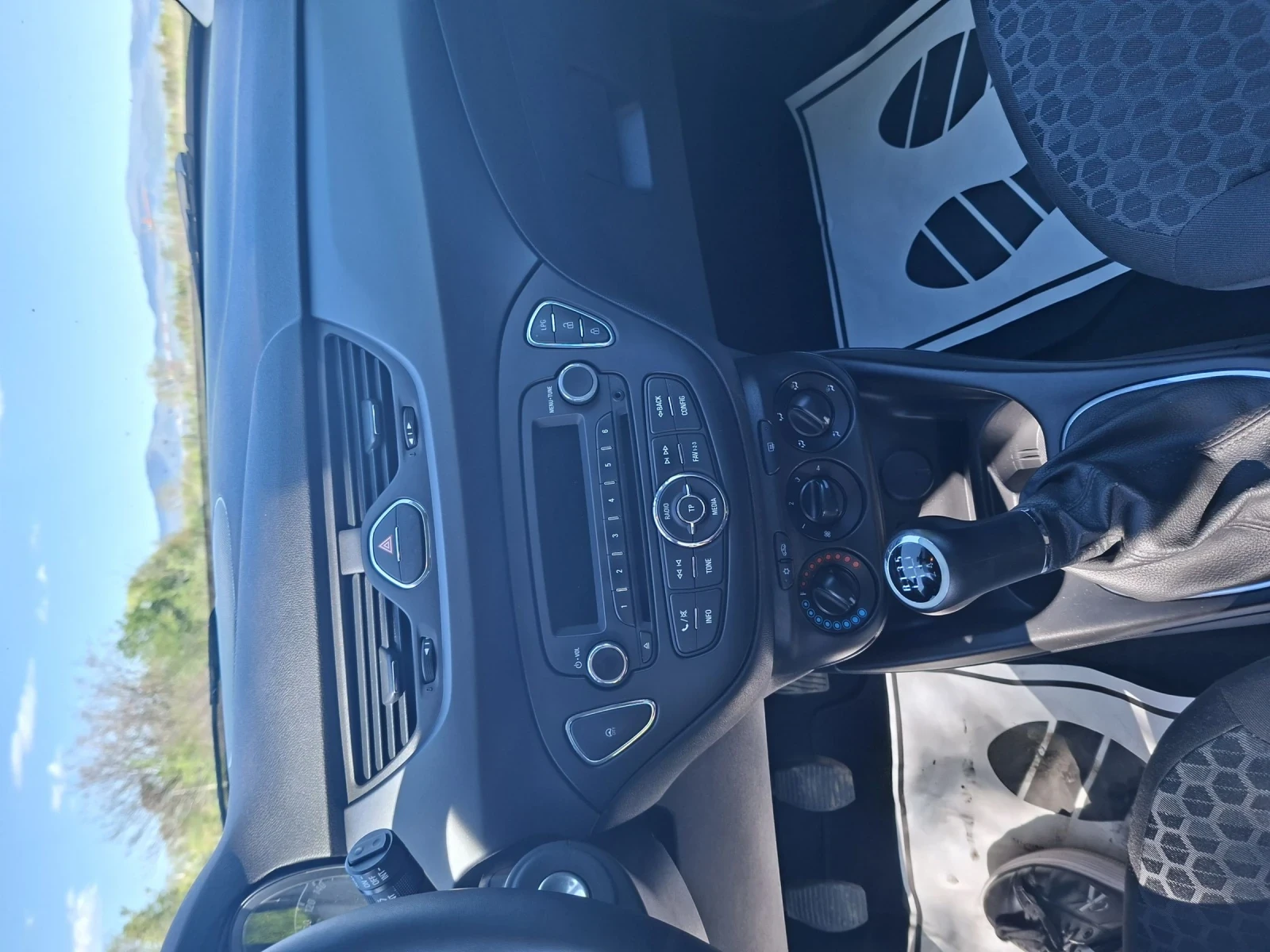 Opel Corsa, снимка 9 - Автомобили и джипове - 54322195