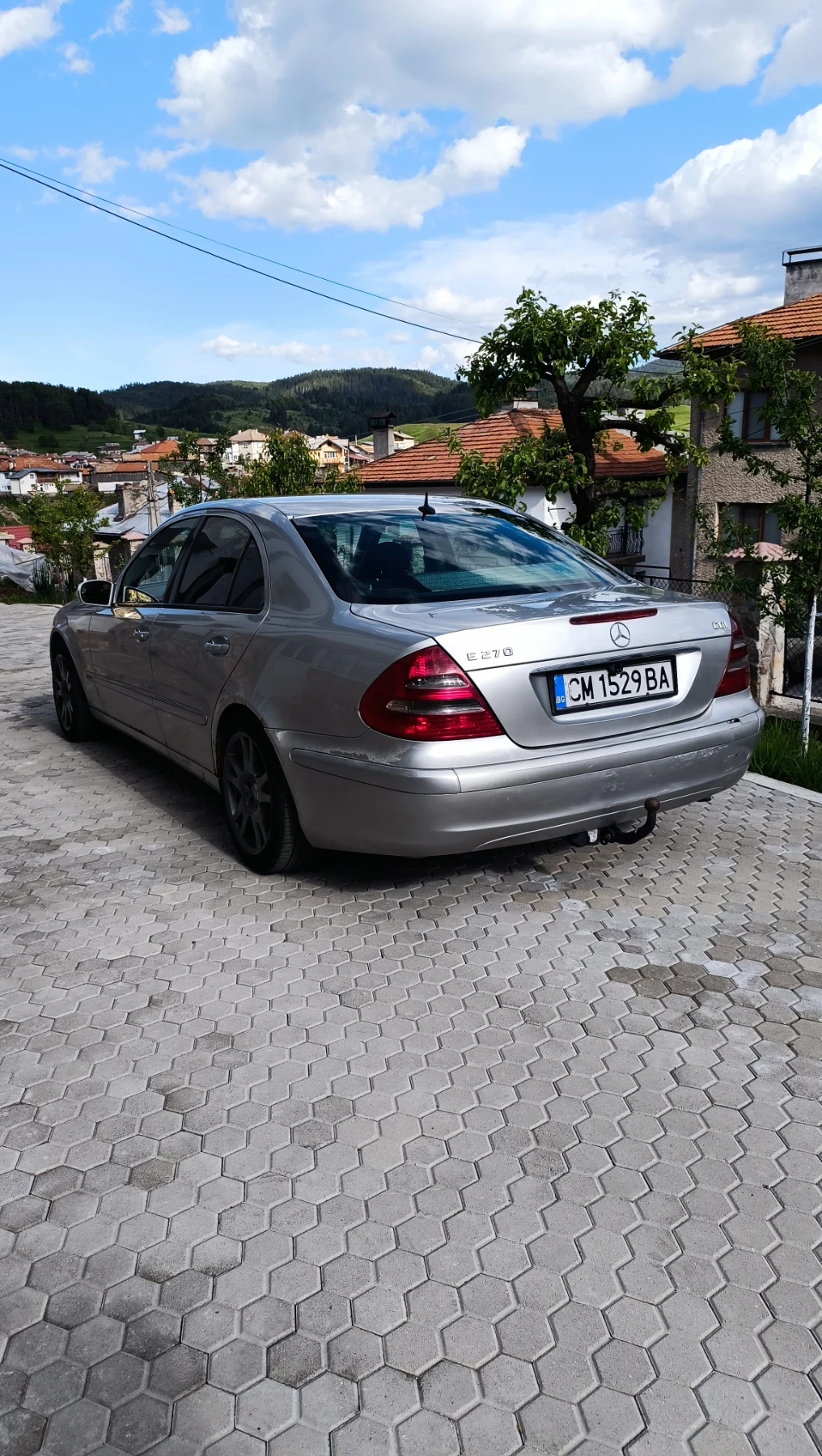 Mercedes-Benz E 270, снимка 3 - Автомобили и джипове - 54722625