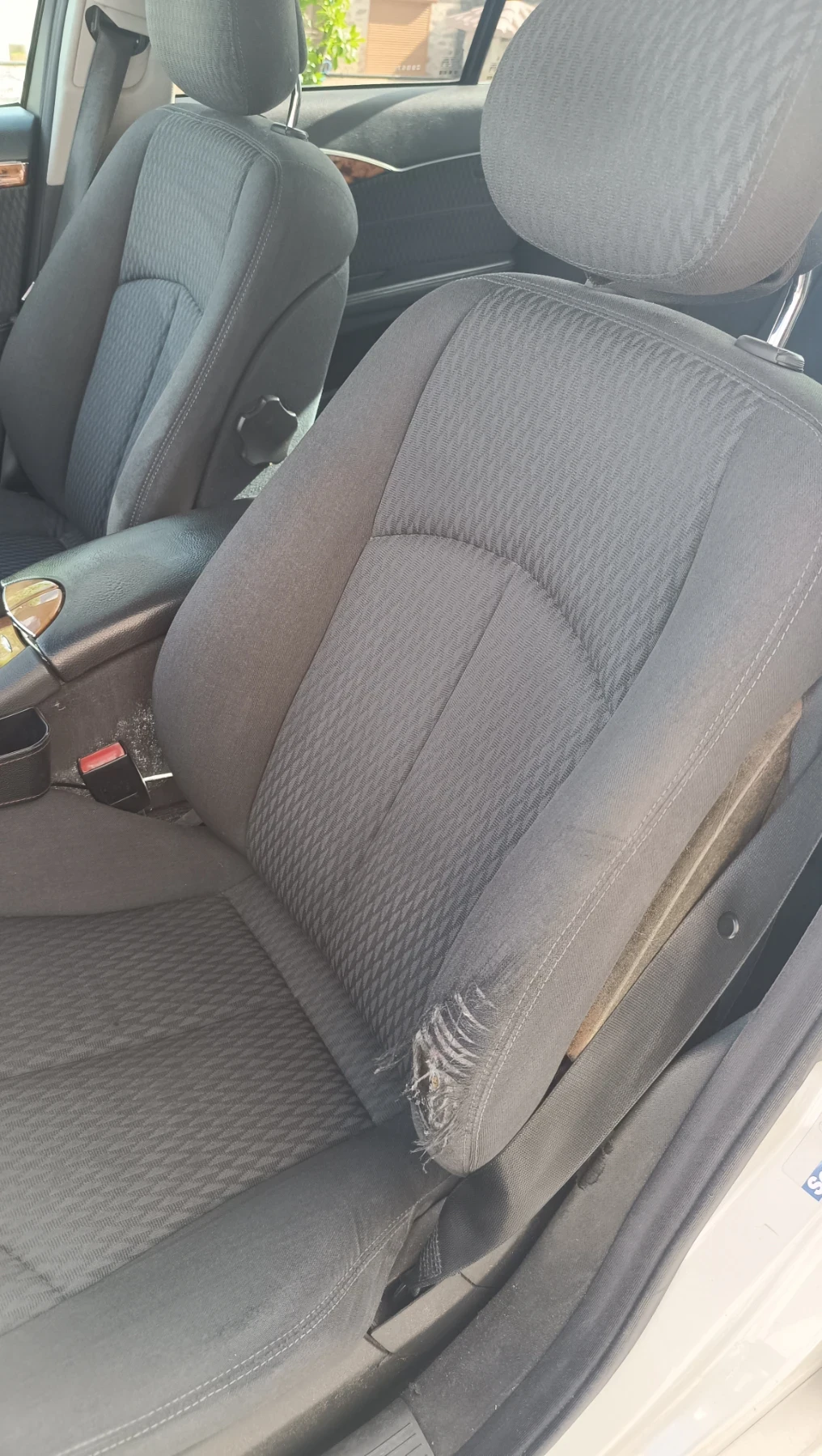 Mercedes-Benz E 270, снимка 15 - Автомобили и джипове - 54722625