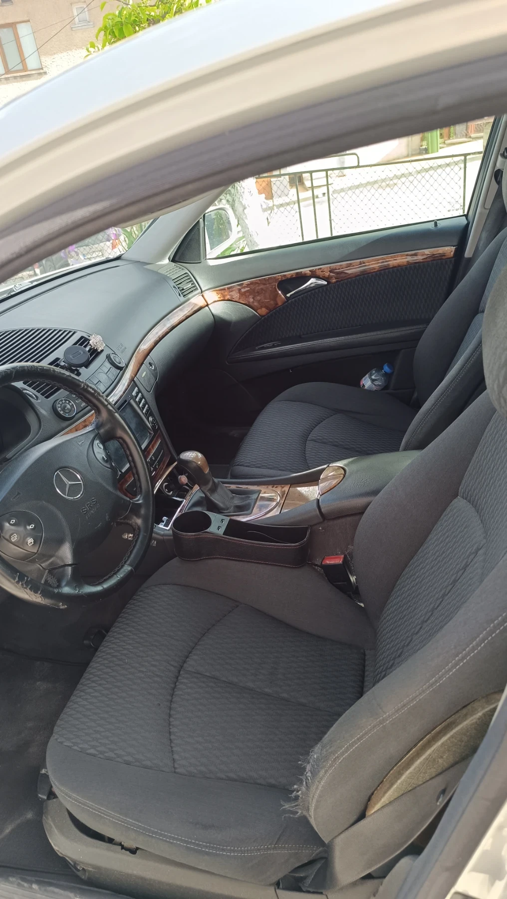 Mercedes-Benz E 270, снимка 8 - Автомобили и джипове - 54722625