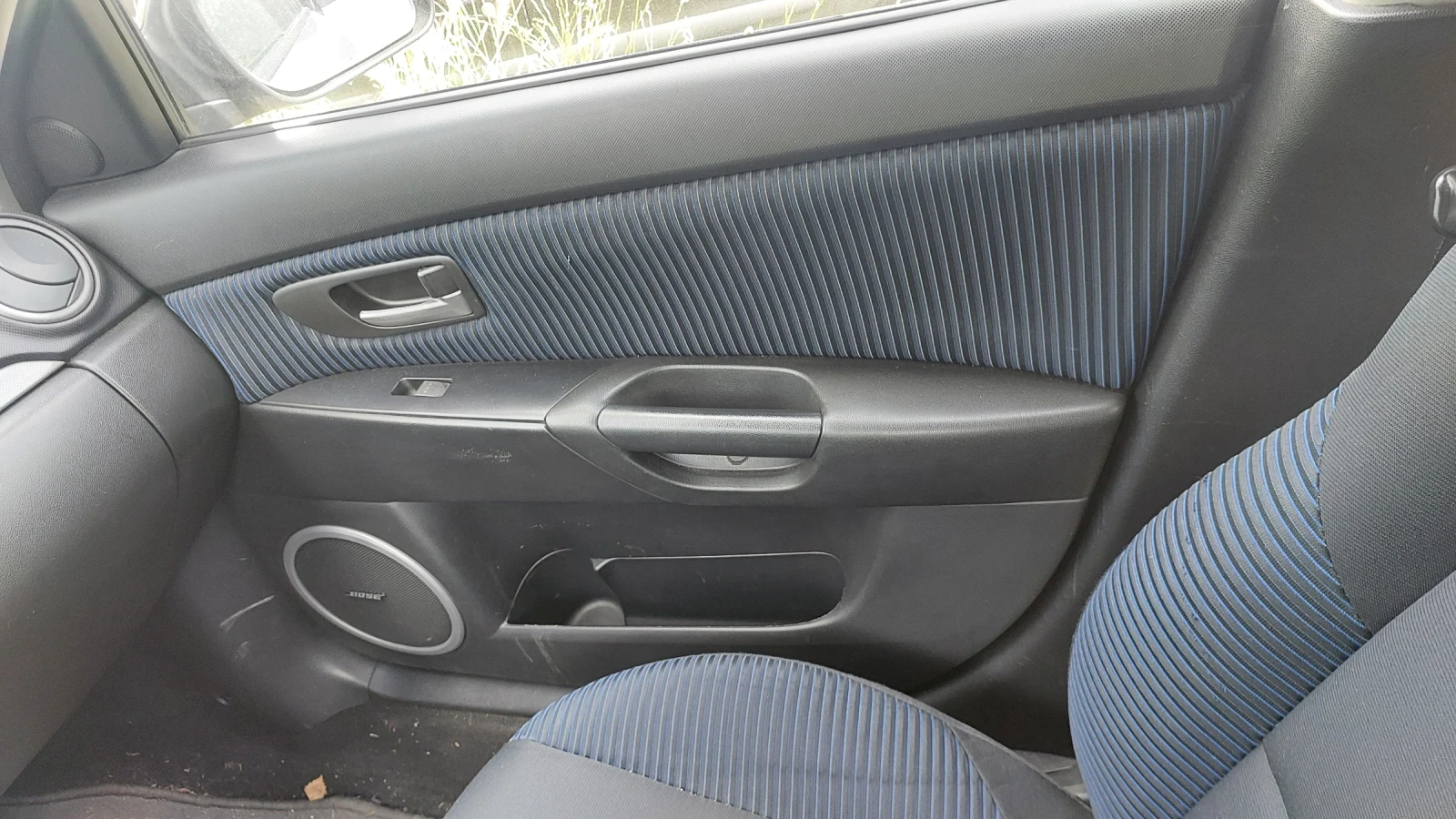 Mazda 3, снимка 8 - Автомобили и джипове - 54991805