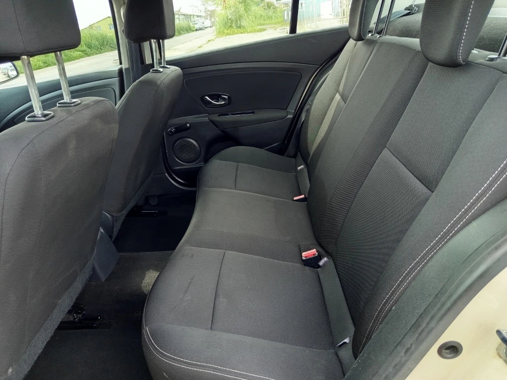 Renault Fluence, снимка 14 - Автомобили и джипове - 55220371