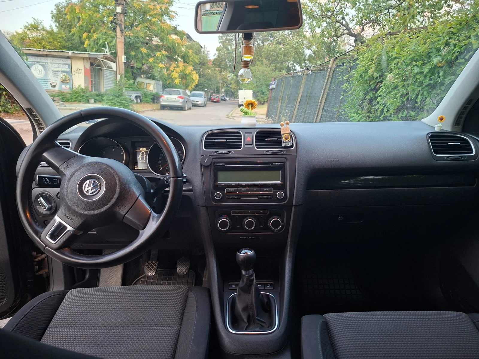 VW Golf, снимка 5 - Автомобили и джипове - 55710258