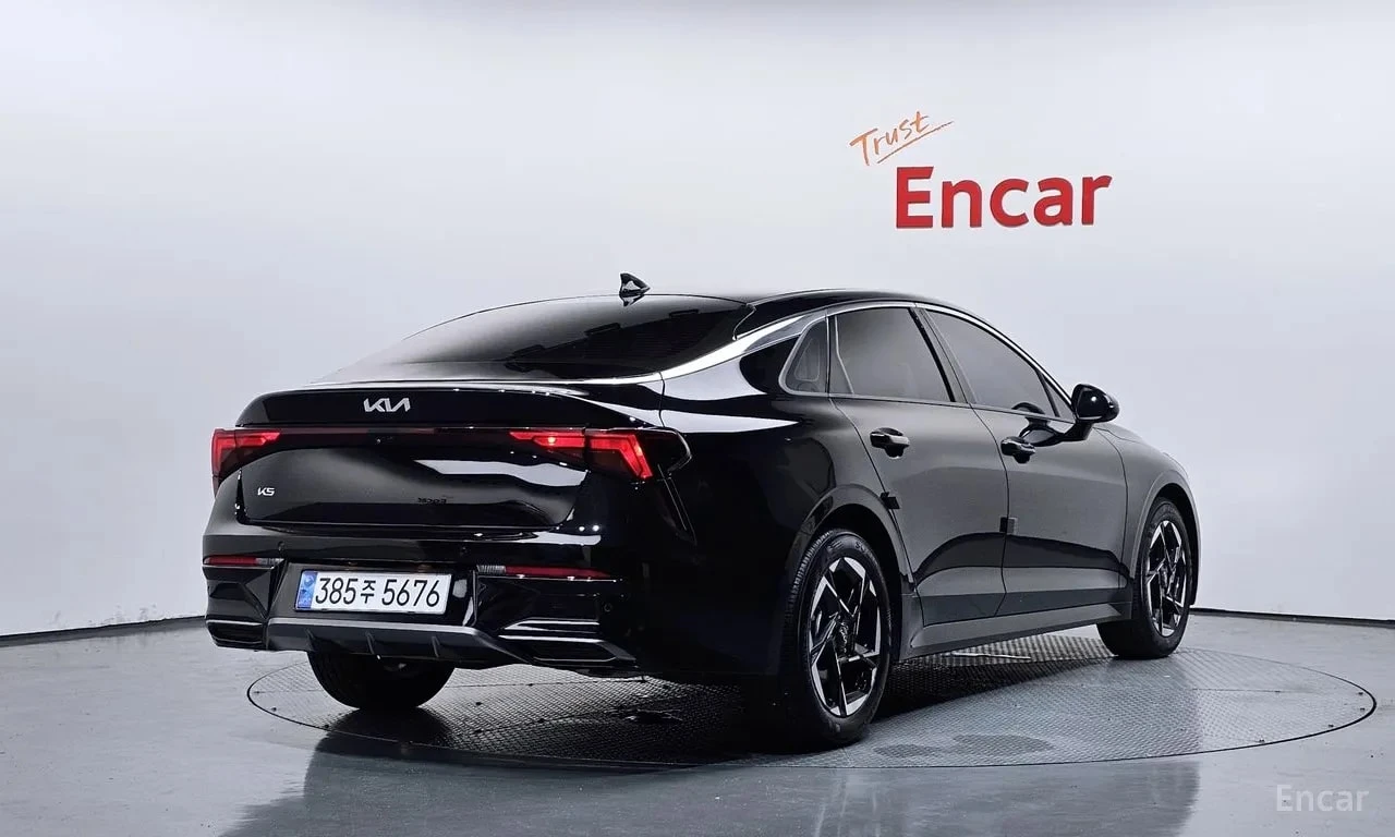 Kia K5 * 2.0 * БЕЗ ПЪРВОНАЧАЛНА ВНОСКА, снимка 2 - Автомобили и джипове - 55834130