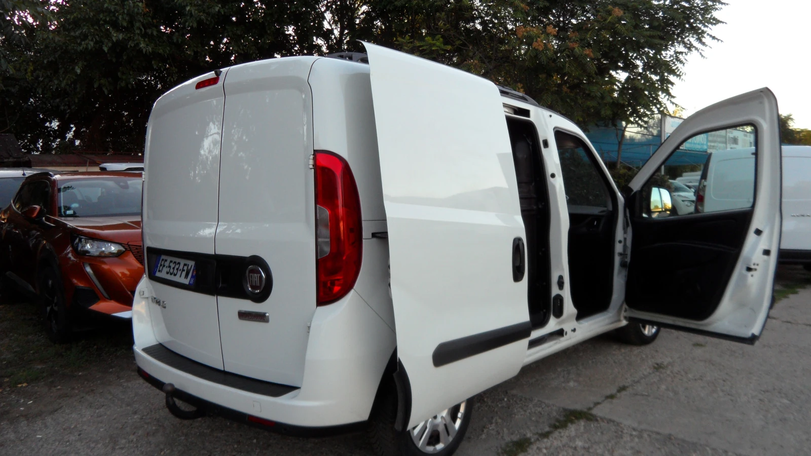 Fiat Doblo 3места/клима/NAVI, снимка 8 - Автомобили и джипове - 55963087