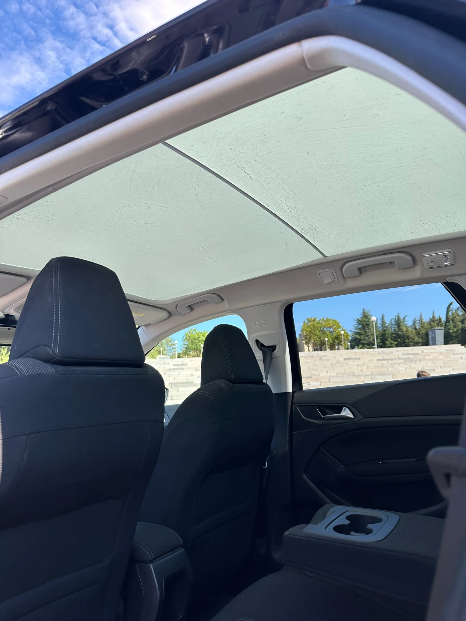 Peugeot 308 1.6HDI, снимка 9 - Автомобили и джипове - 56296539