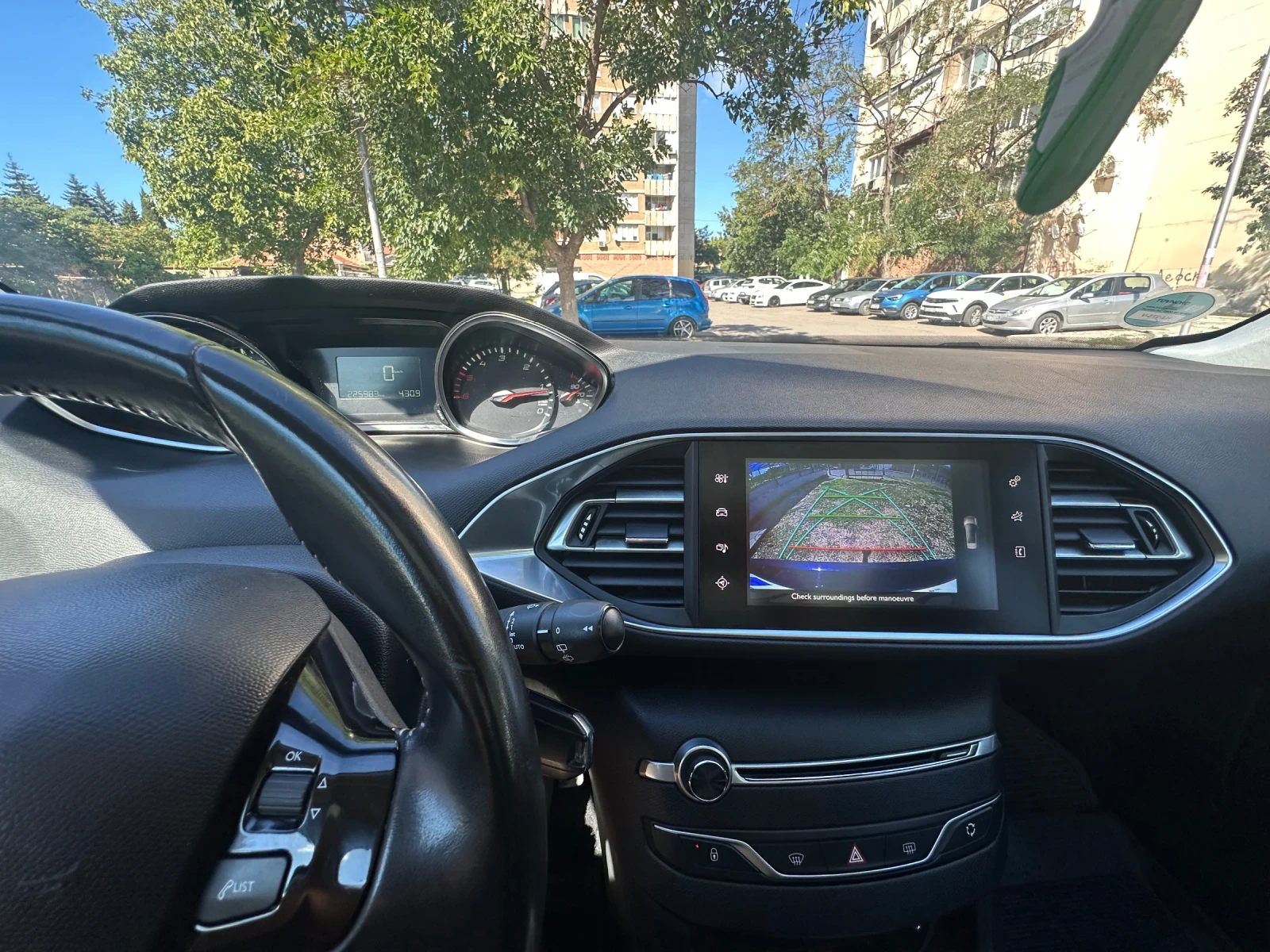 Peugeot 308 1.6HDI, снимка 7 - Автомобили и джипове - 56296539