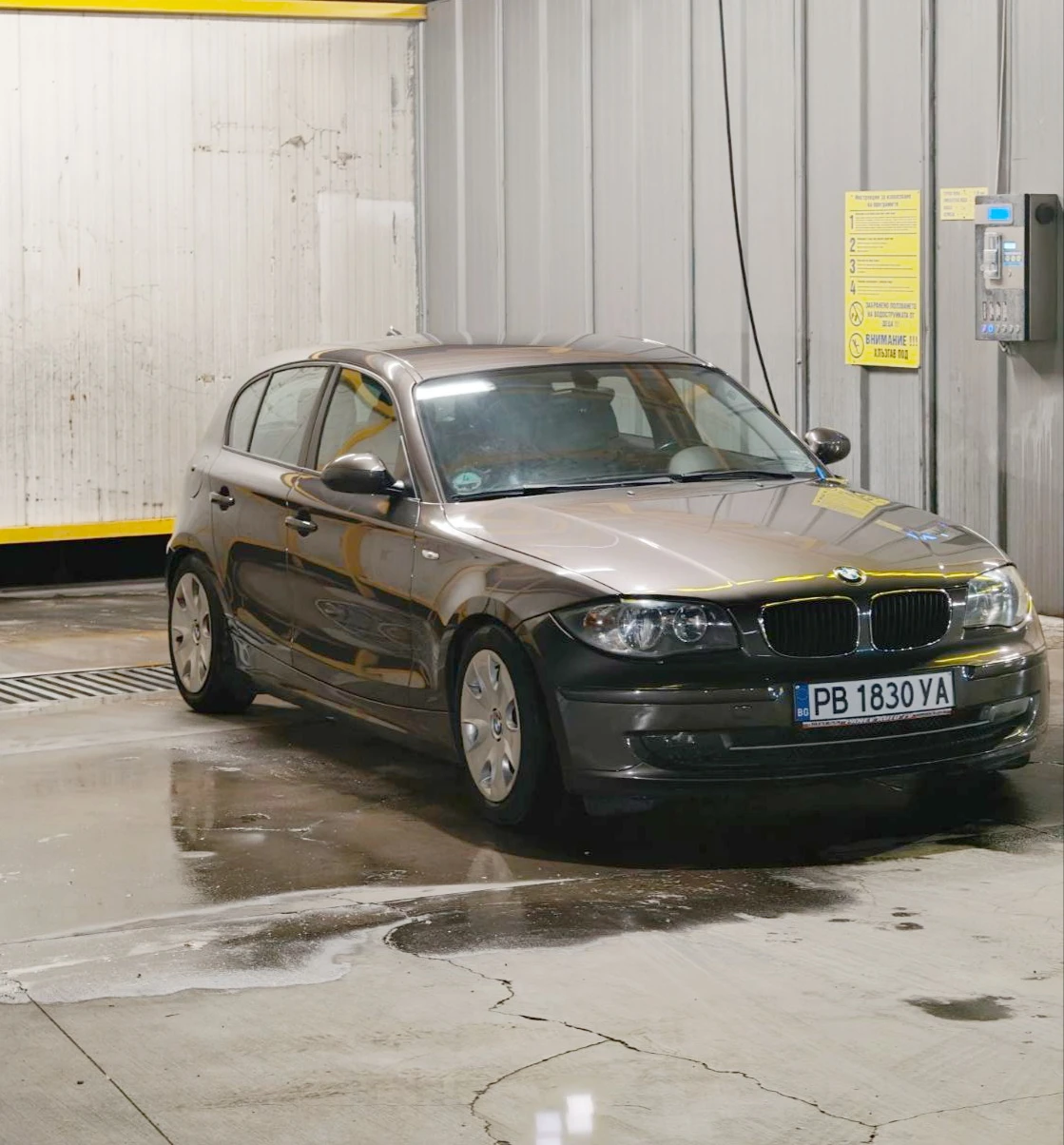 BMW 116 i Facelift, снимка 2 - Автомобили и джипове - 56409748