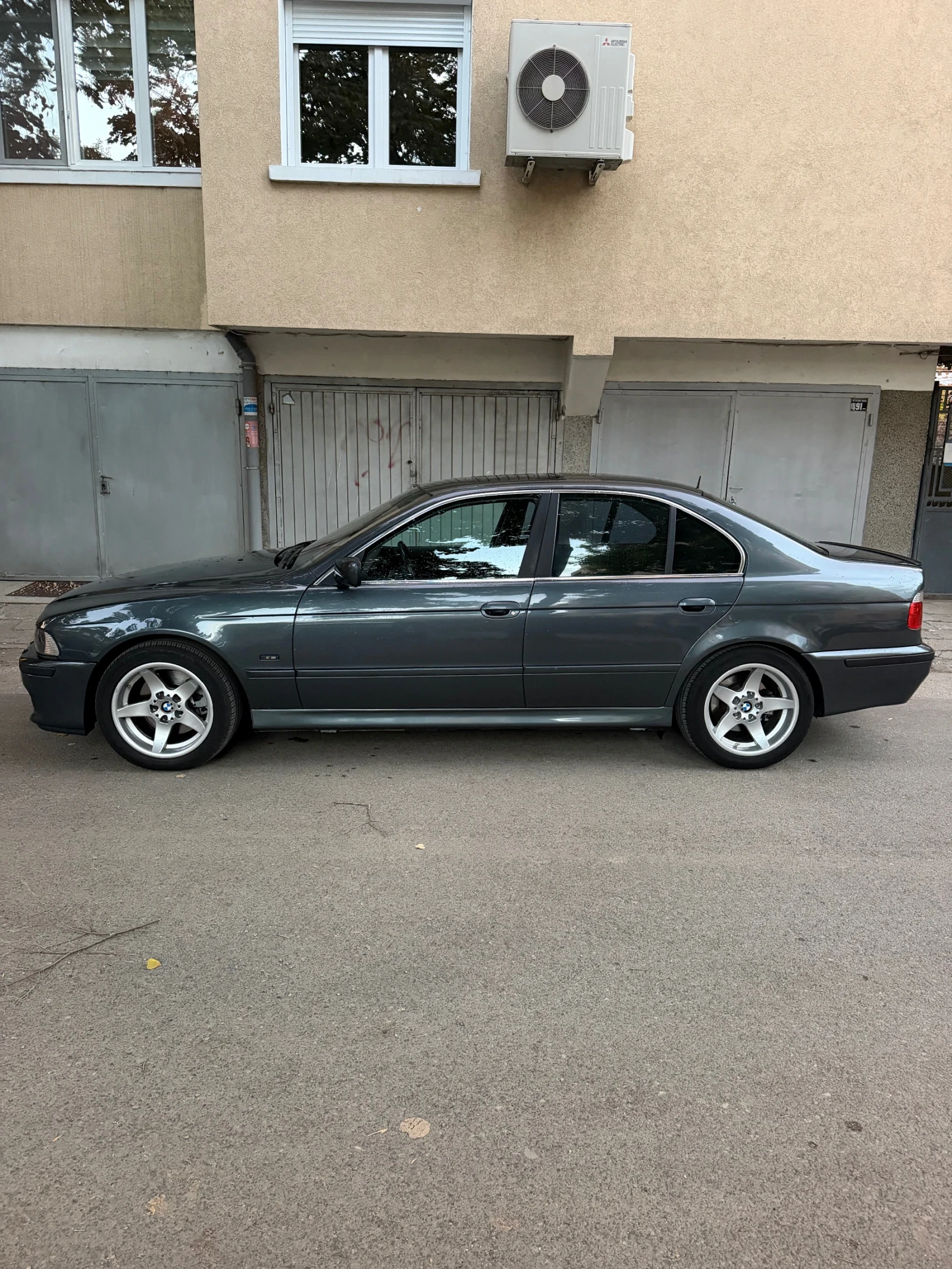 BMW 530 330i, снимка 2 - Автомобили и джипове - 56574058