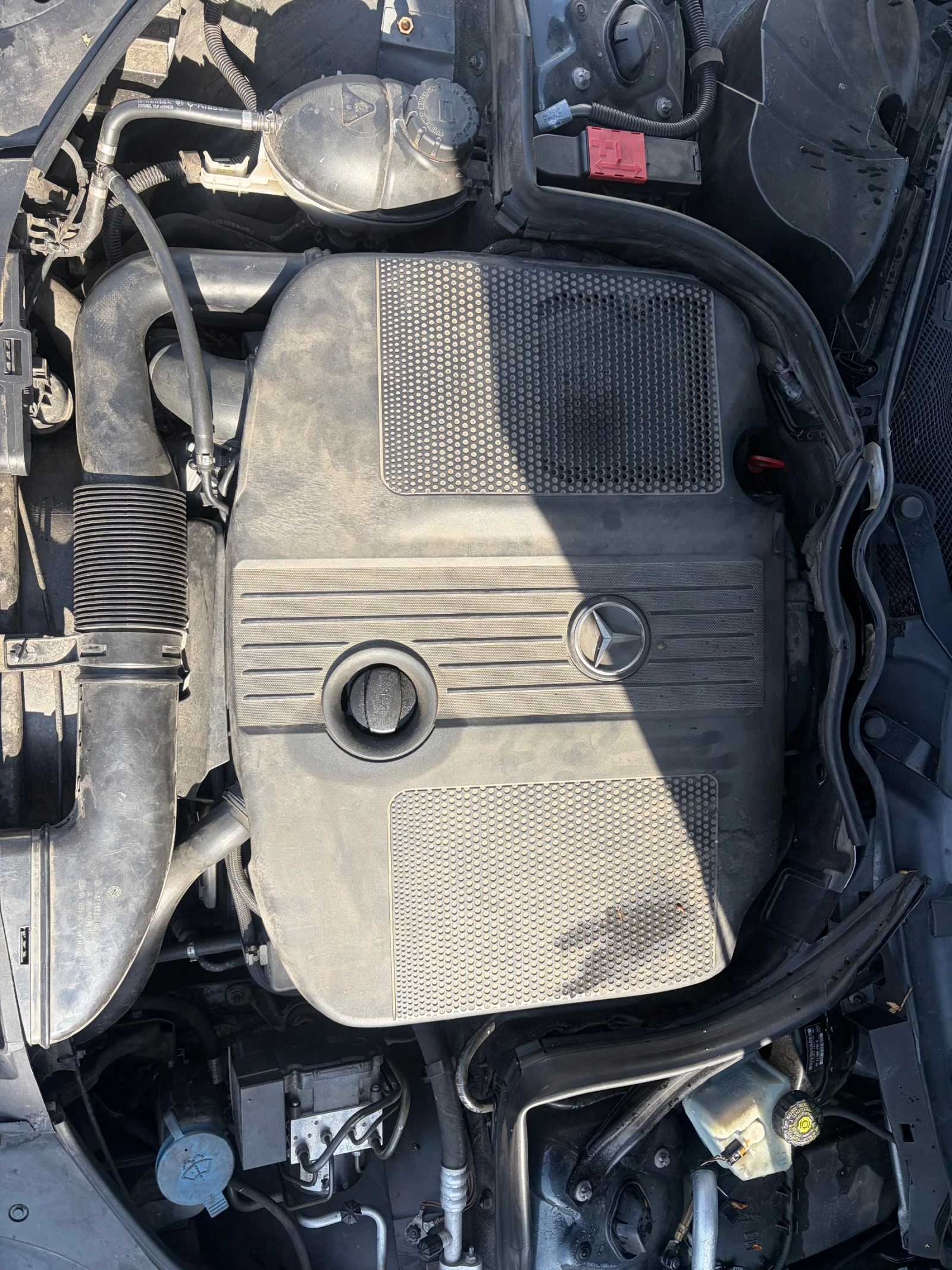 Mercedes-Benz C 220 2.2 CDI, снимка 9 - Автомобили и джипове - 56636780