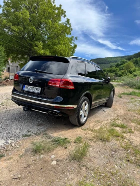 VW Touareg 3.0TDI Rline 4x4 panorama full extra!! КАТО НОВА!, снимка 4