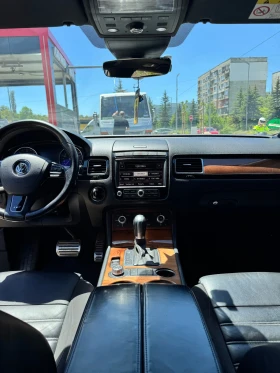 VW Touareg 3.0TDI Rline 4x4 panorama full extra!! КАТО НОВА!, снимка 6