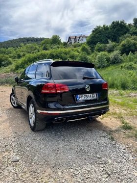 VW Touareg 3.0TDI Rline 4x4 panorama full extra!! КАТО НОВА!, снимка 3