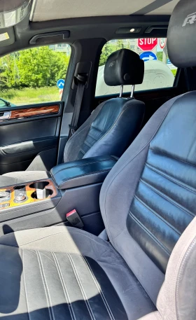 VW Touareg 3.0TDI Rline 4x4 panorama full extra!! КАТО НОВА!, снимка 8