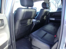 Toyota Tundra * 4WD Double Cab 146" 5.7L SR5 V8 * CARFAX * Ц - 15400 € / 30119.78 лв. - 40985831 8