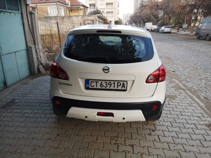 Nissan Qashqai, снимка 7 - Автомобили и джипове - 48661053