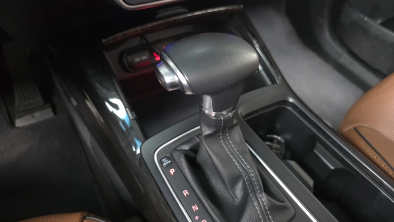 Kia Sorento 2.2 4WD NOBLESSE SPECIAL autogeorge.com, снимка 8 - Автомобили и джипове - 52333511