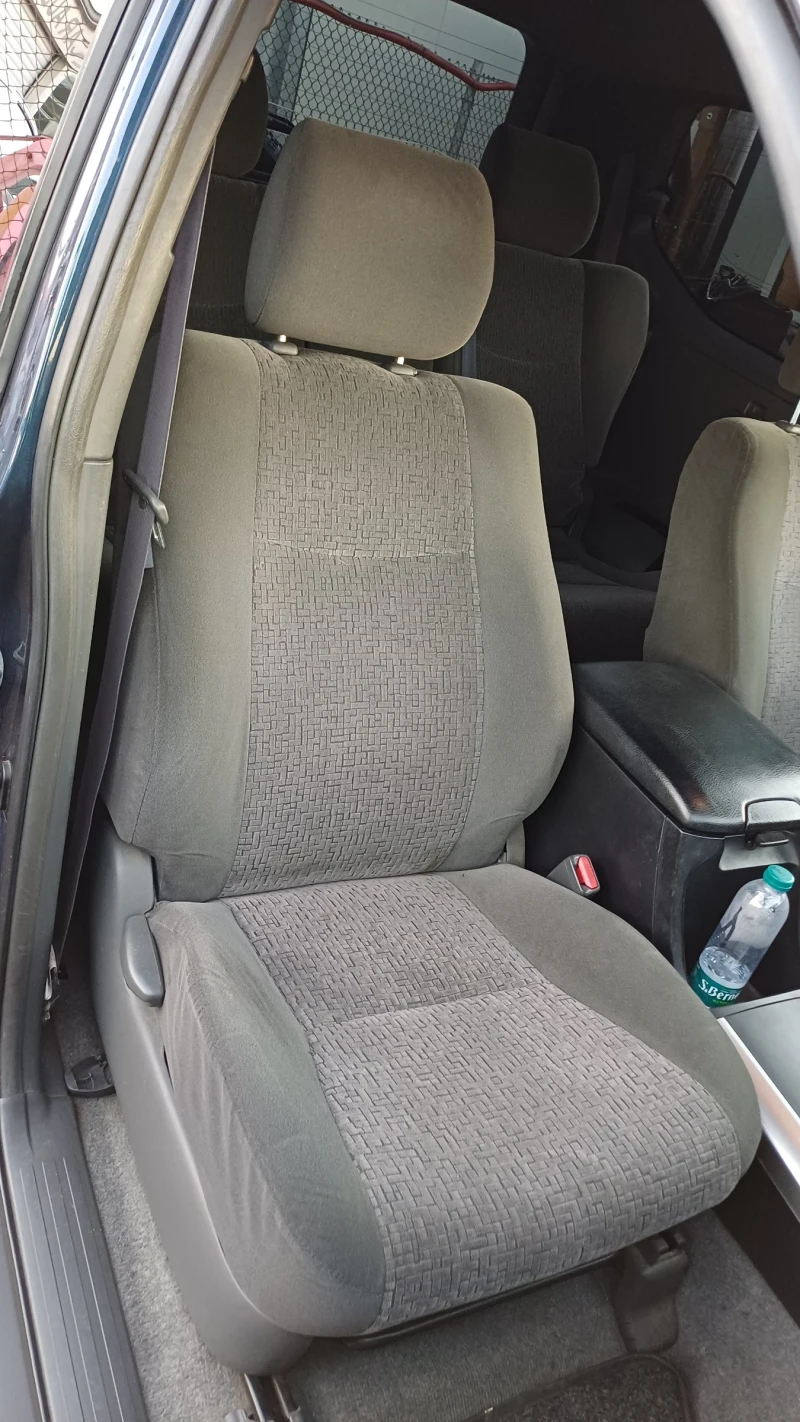 Toyota Land cruiser 3.0D4D  УНИКАТ, снимка 10 - Автомобили и джипове - 52417262