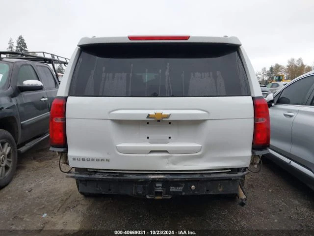 Chevrolet Suburban LT, снимка 6 - Автомобили и джипове - 47757751