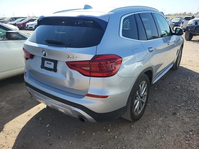 BMW X3 xDrive30i* Keyless* Hi-Fi* Подгрев* Камери* Пано* , снимка 3 - Автомобили и джипове - 47810333