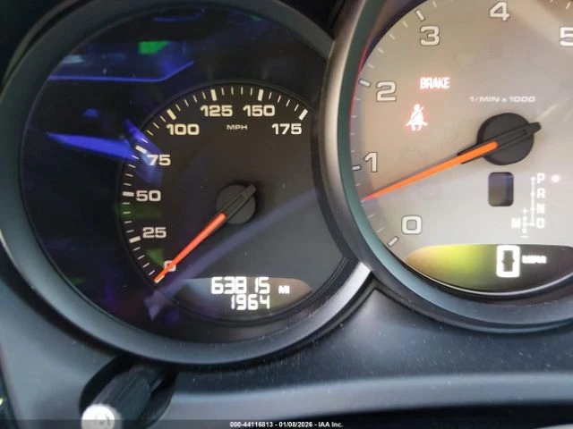 Porsche Macan S* PANORAMA* АЛКАНТАРА* ПОДГРЕВ* МЪРТВА ТОЧКА*  , снимка 13 - Автомобили и джипове - 53619299