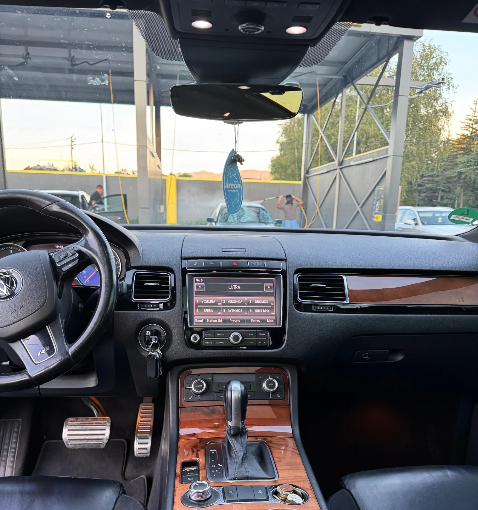 VW Touareg 3.0TDI Rline 4x4 panorama full extra!!  ! | Mobile.bg   13