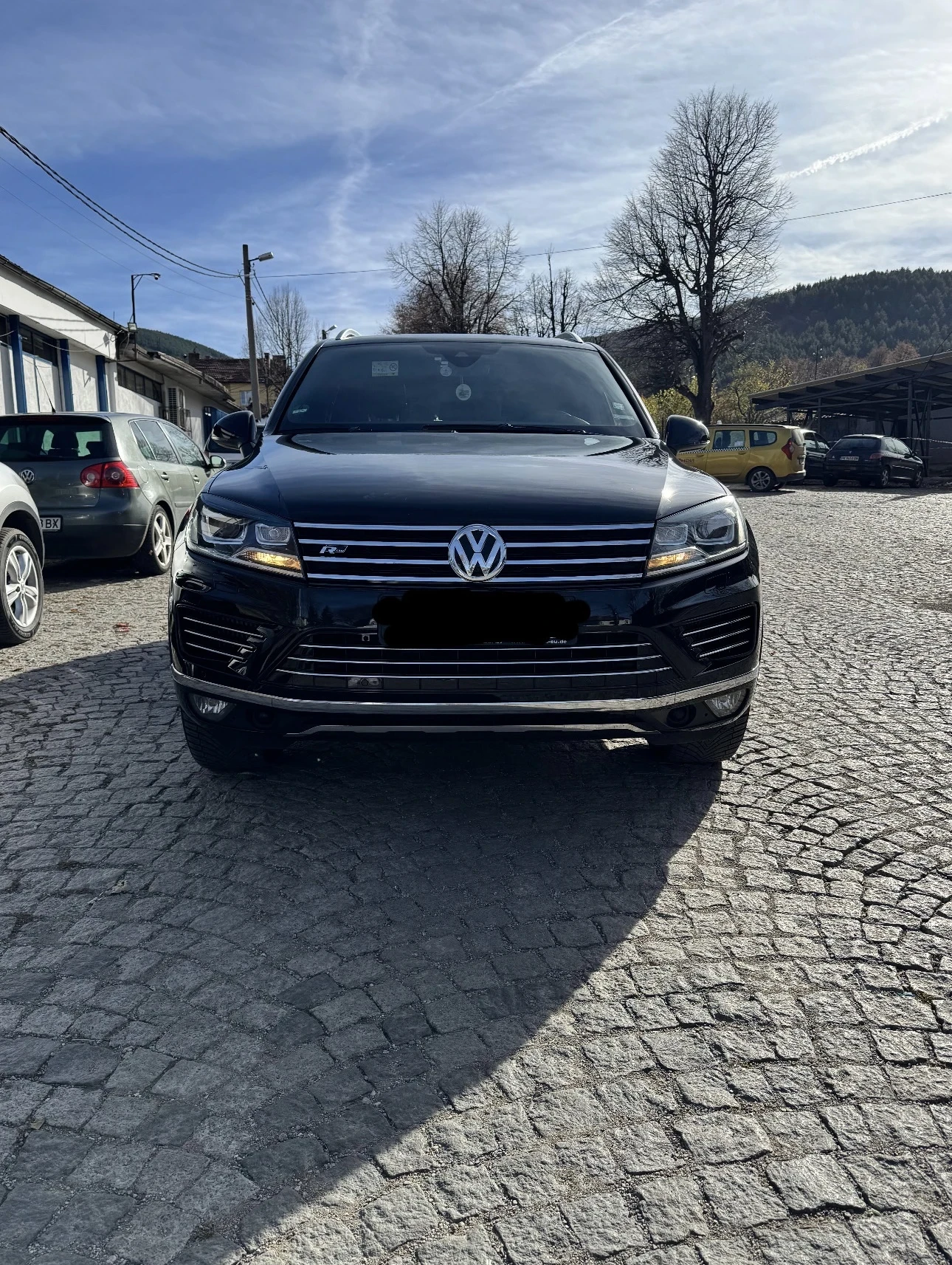 VW Touareg 3.0TDI Rline 4x4 panorama full extra!! като нов!! - изображение 2