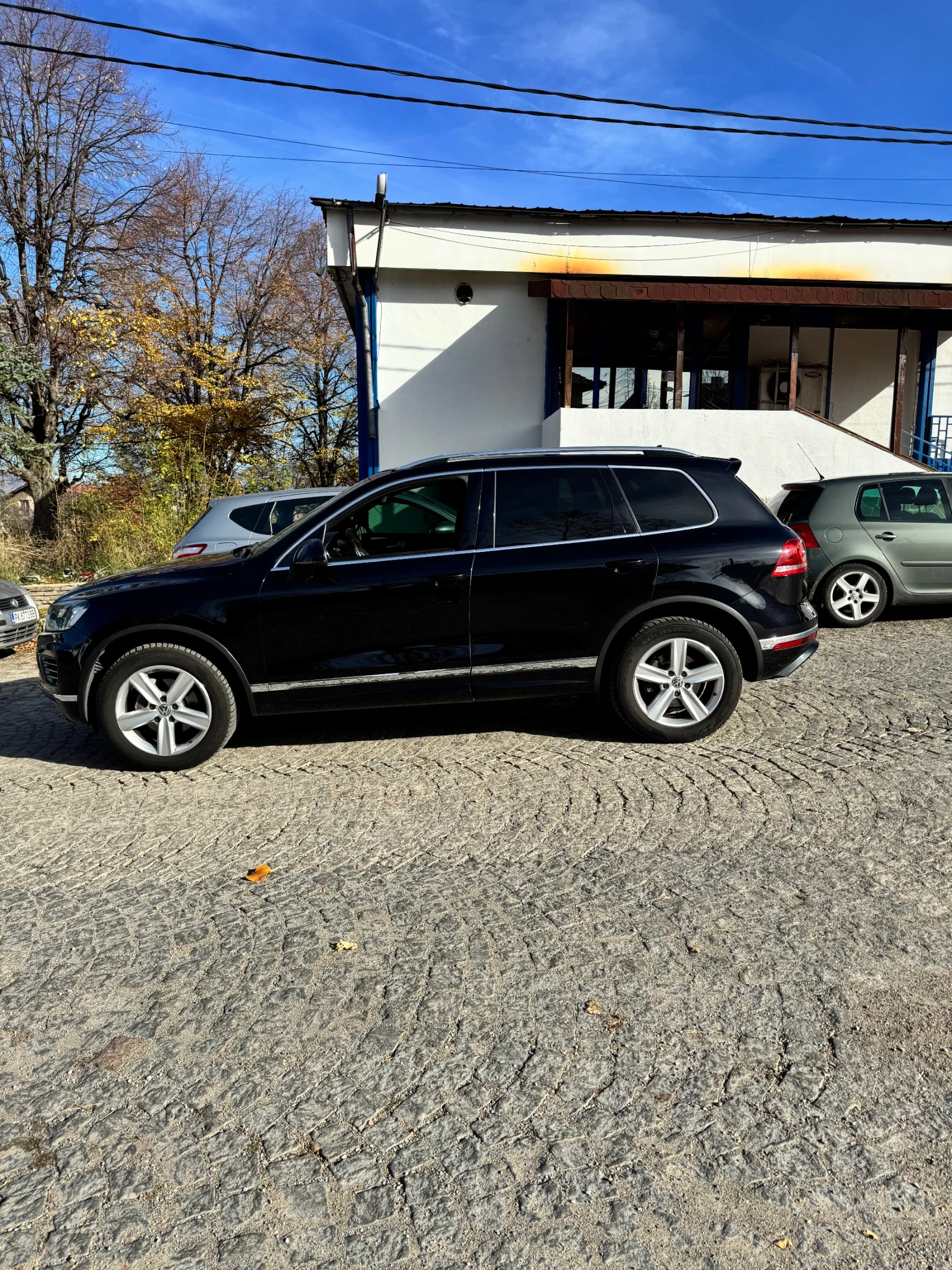 VW Touareg 3.0TDI Rline 4x4 panorama full extra!! като нов!! - изображение 4