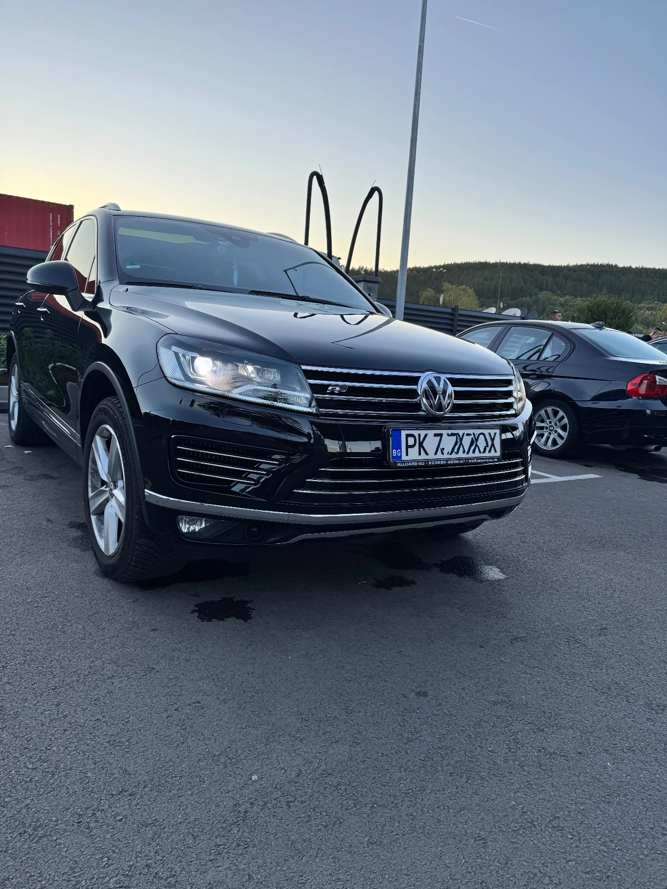 VW Touareg 3.0TDI Rline 4x4 panorama full extra като нов!! - изображение 3