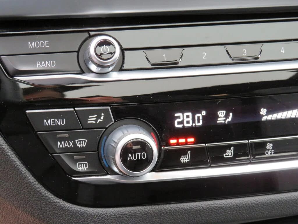 BMW X4, снимка 15 - Автомобили и джипове - 53812216