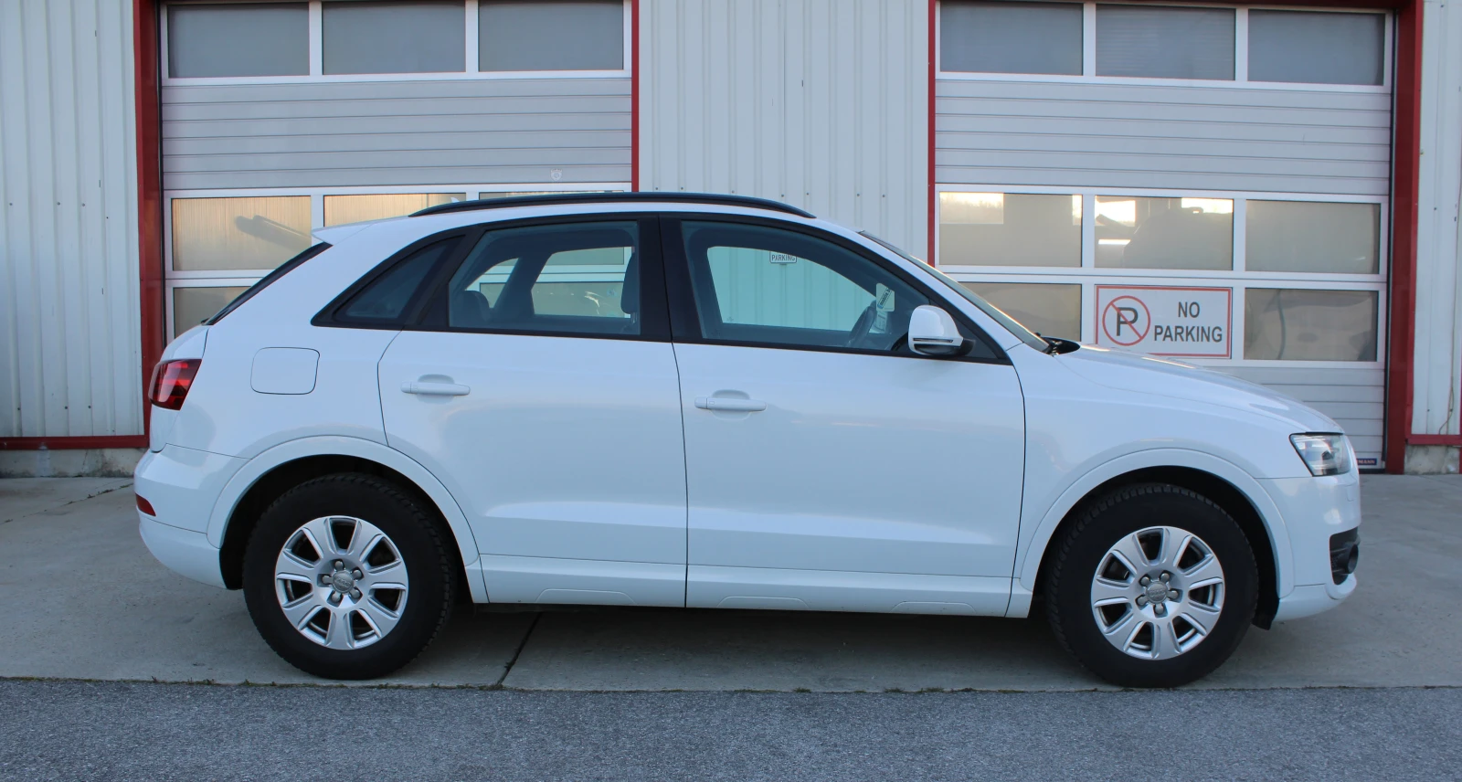 Audi Q3 2.0TFSI QUATTRO S-TRONIC, снимка 4 - Автомобили и джипове - 53828346