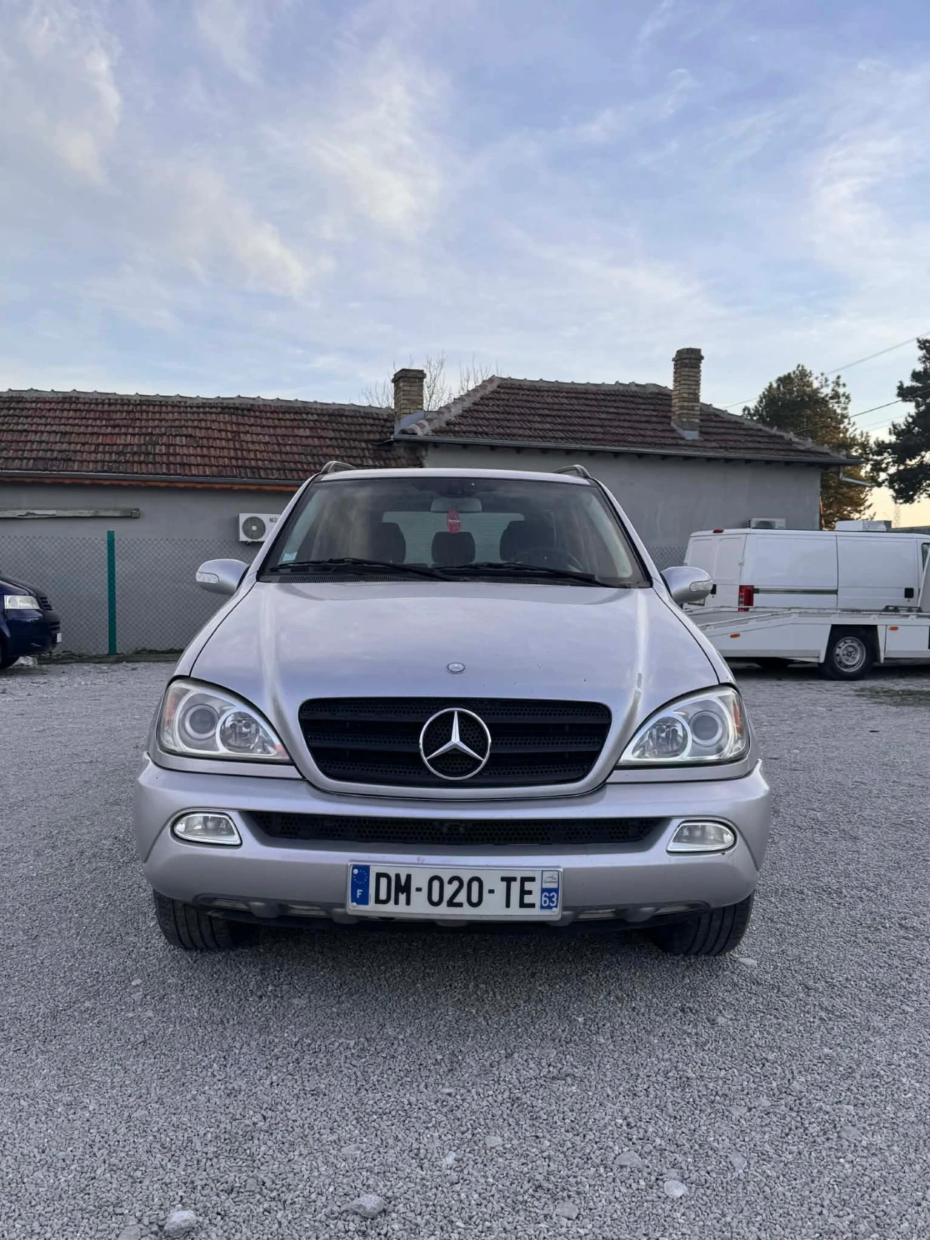 Mercedes-Benz ML 270, снимка 4 - Автомобили и джипове - 54084684