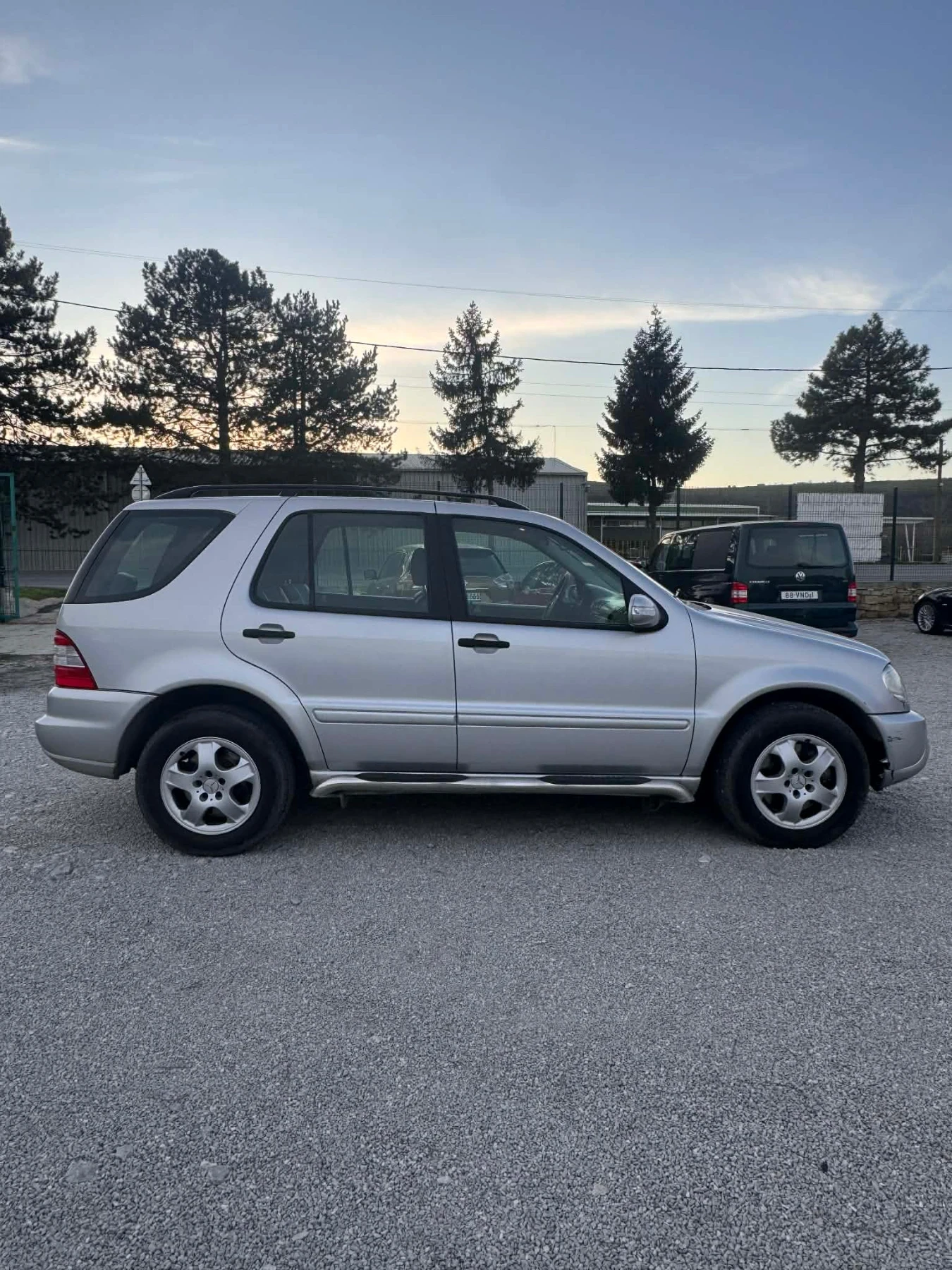 Mercedes-Benz ML 270, снимка 11 - Автомобили и джипове - 54084684