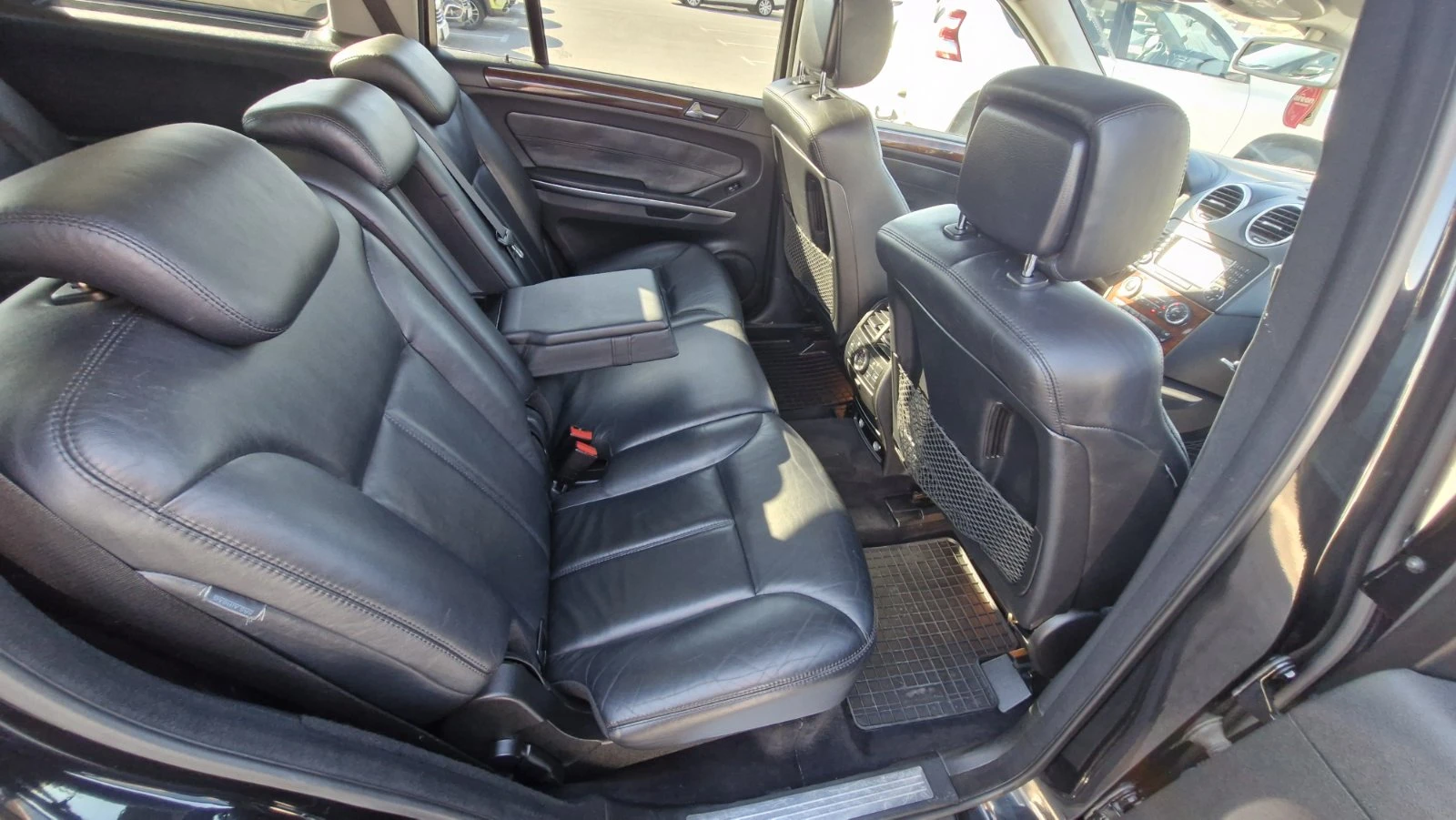 Mercedes-Benz GL 550 5.5 i  388к.с., снимка 7 - Автомобили и джипове - 54110620