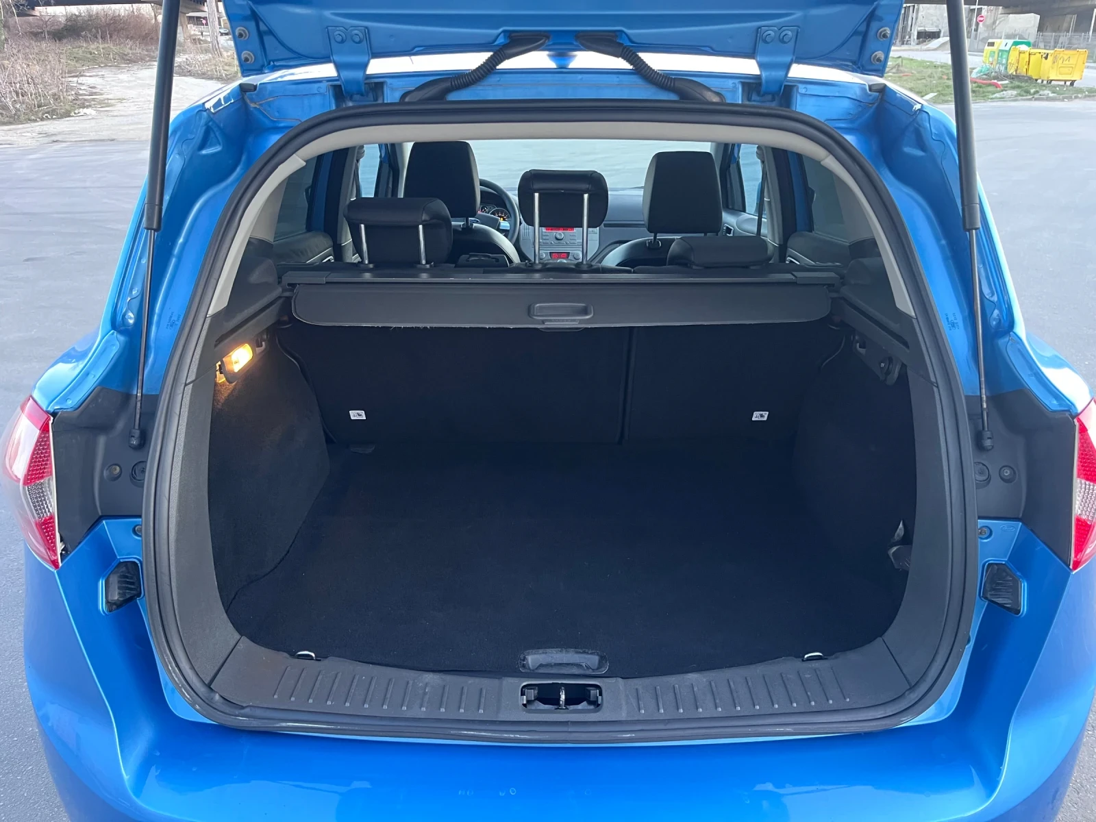 Ford Kuga 2.0 TDCi TITANIUM, снимка 13 - Автомобили и джипове - 54509843