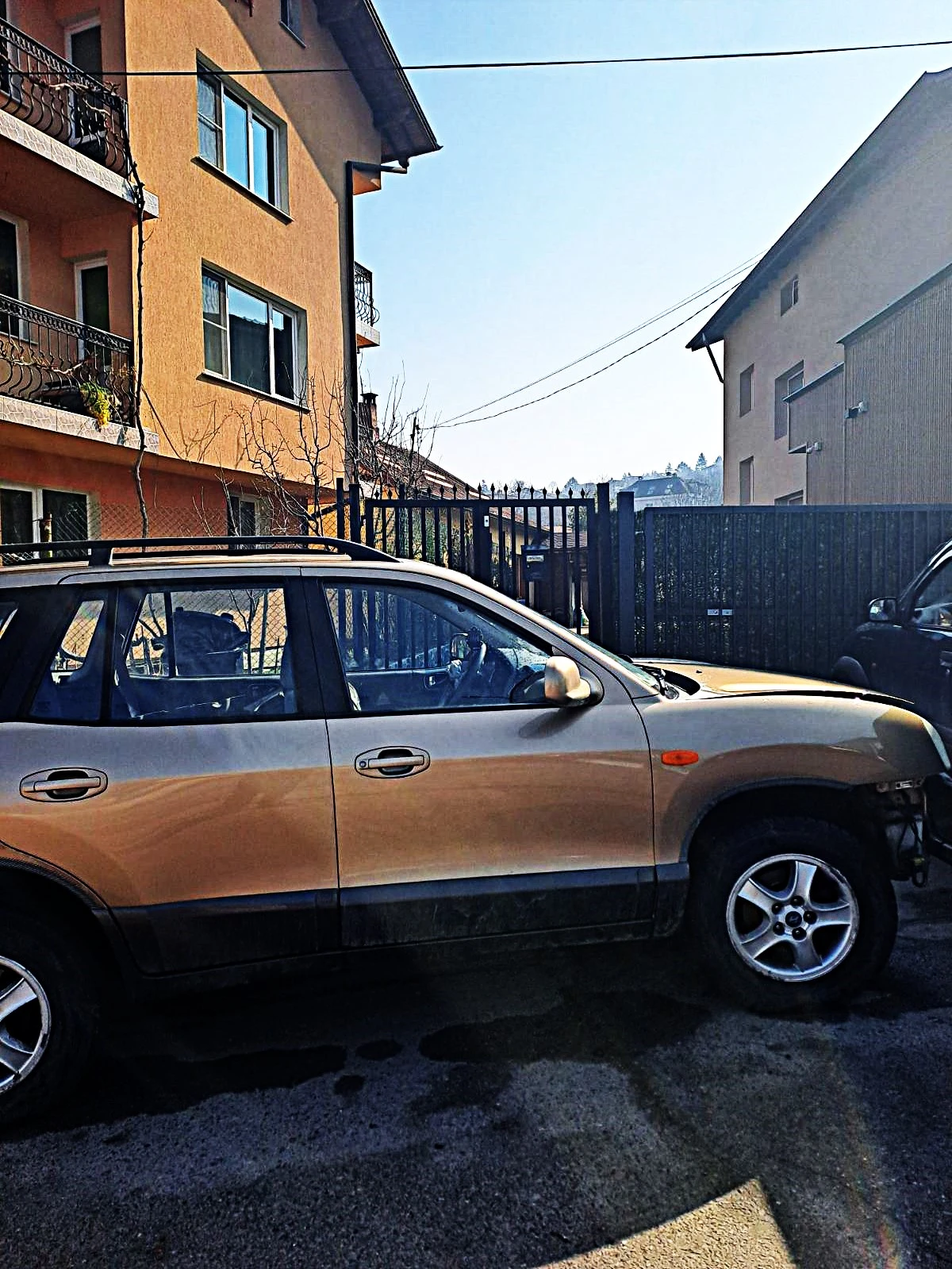 Hyundai Santa fe 2.7 V6, снимка 2 - Автомобили и джипове - 54961031