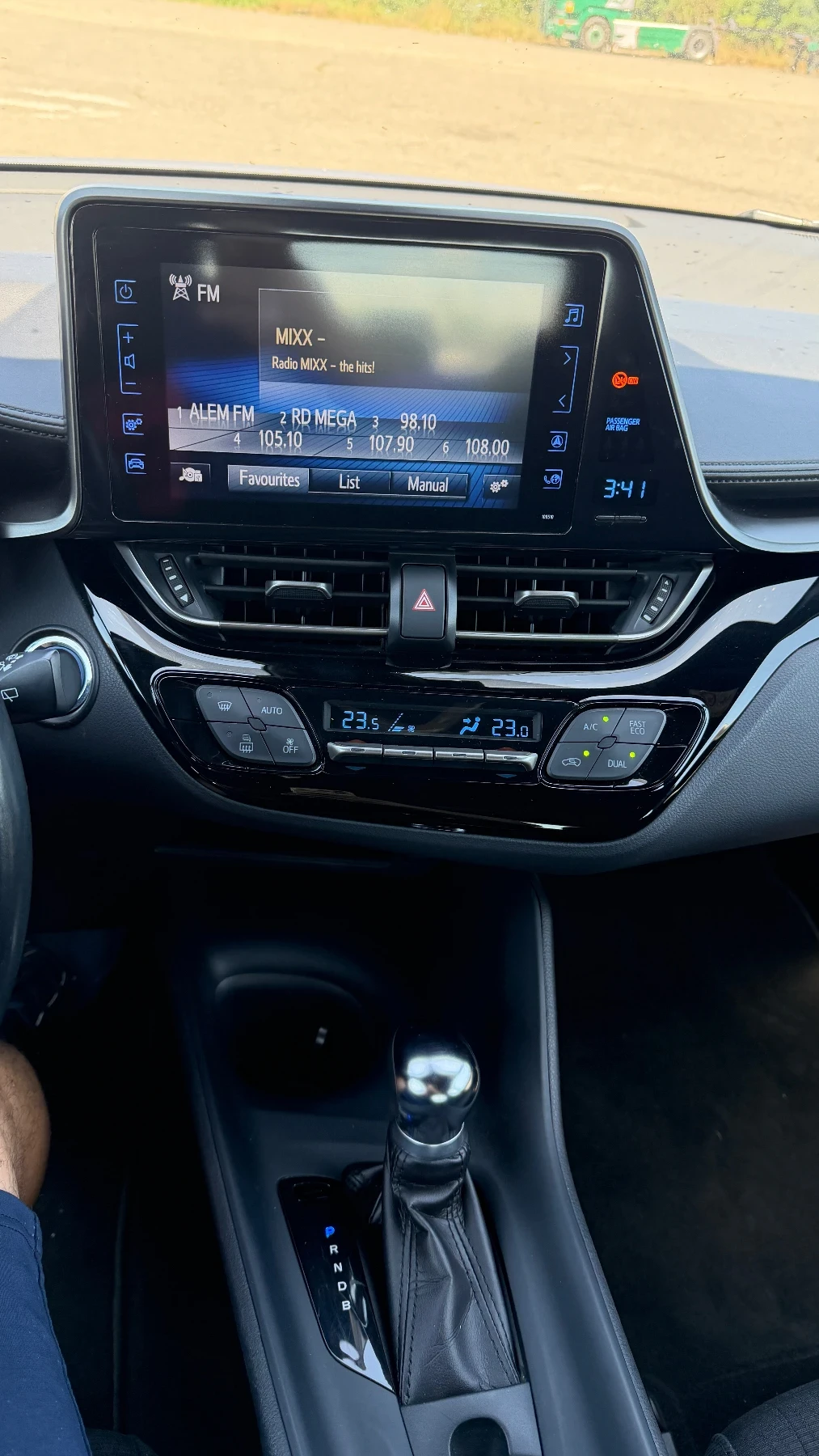 Toyota C-HR 1.8 hybrid | Mobile.bg � ����������� 12