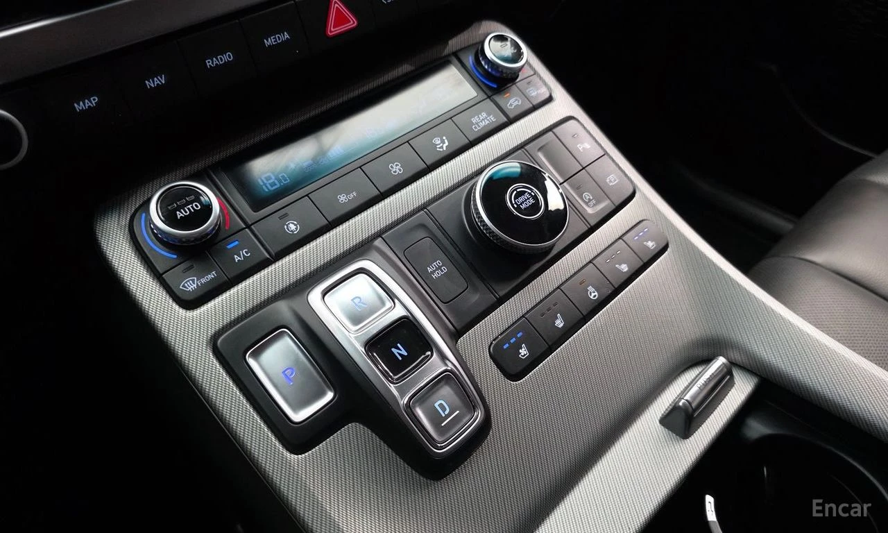 Hyundai Palisade 3.8* EXCLUSIVE* ПОДГРЕВ* ОБДУХВАНЕ* ДИСТРОНИК* 360, снимка 11 - Автомобили и джипове - 55531717